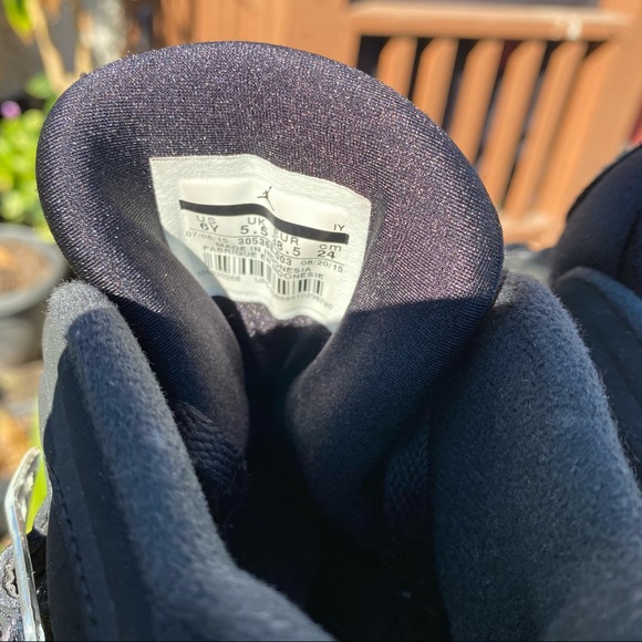 Jordan 8 Chrome Gs size 6Y - Picture 2 of 7